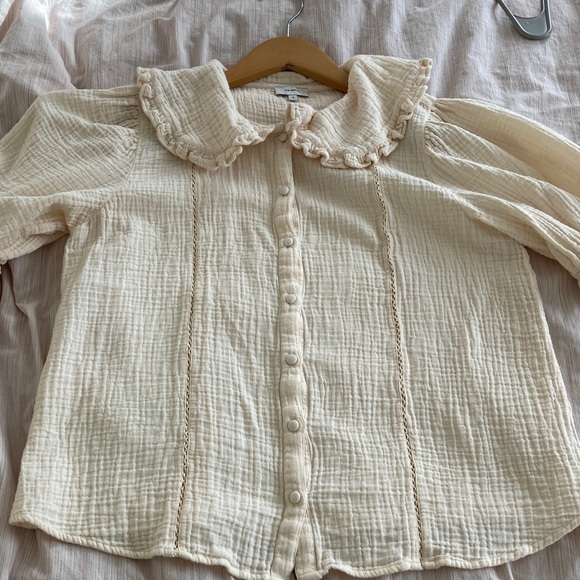 The Odell’s Savannah top in cream - Picture 8 of 8